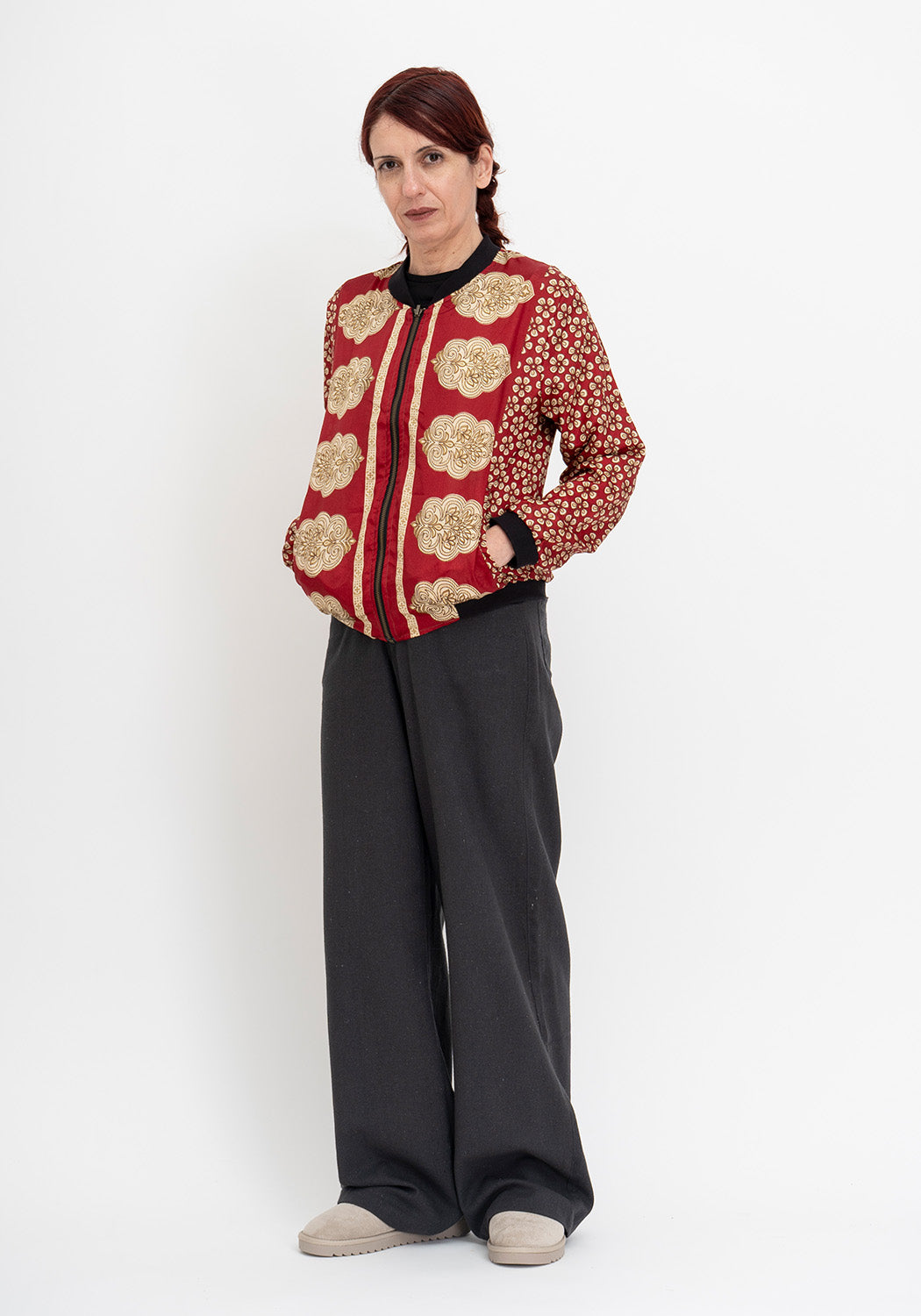 Purpur Erbe – Wende-Bomberjacke aus Vintage Sari