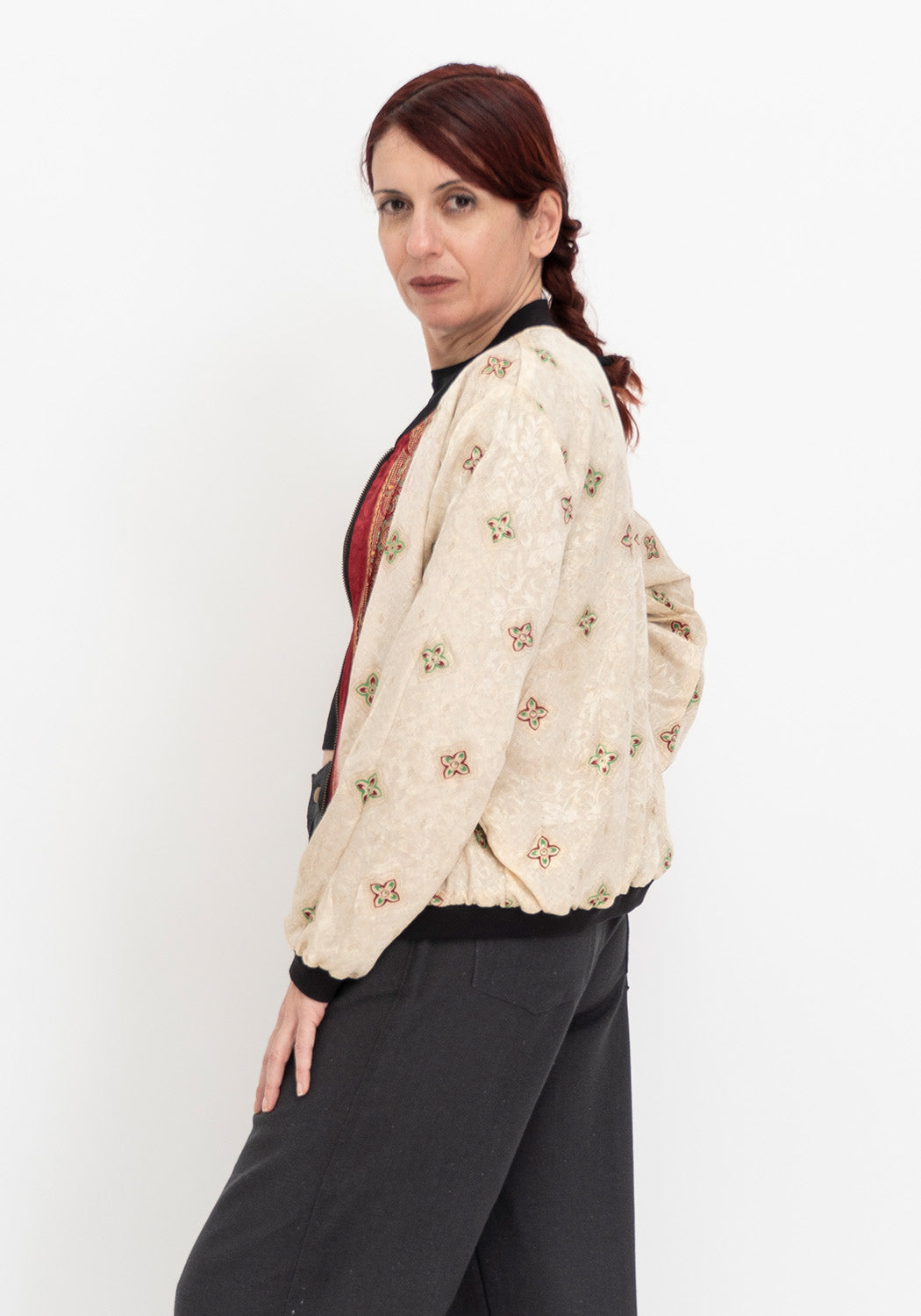 Purpur Erbe – Wende-Bomberjacke aus Vintage Sari