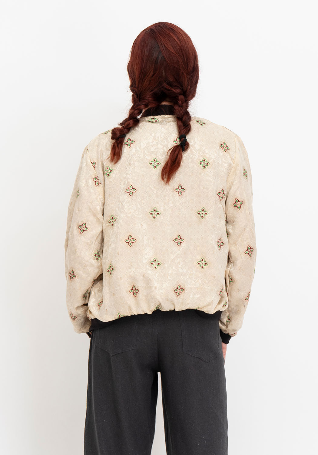 Purpur Erbe – Wende-Bomberjacke aus Vintage Sari