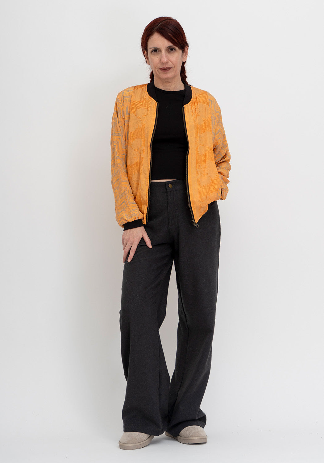 Bernstein Mirage – Wende-Bomberjacke aus Upcycling Sari