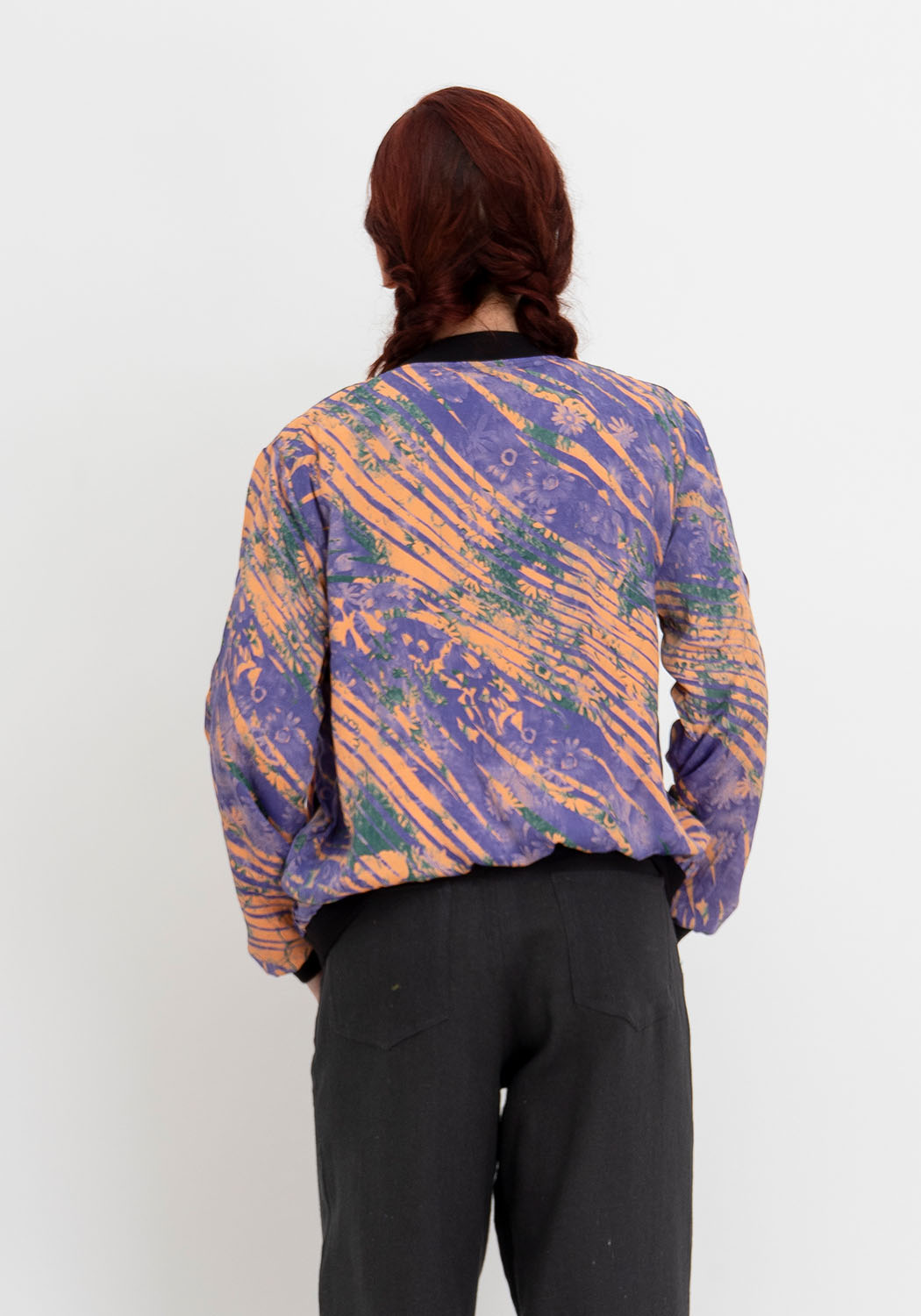 Bernstein Mirage – Wende-Bomberjacke aus Upcycling Sari