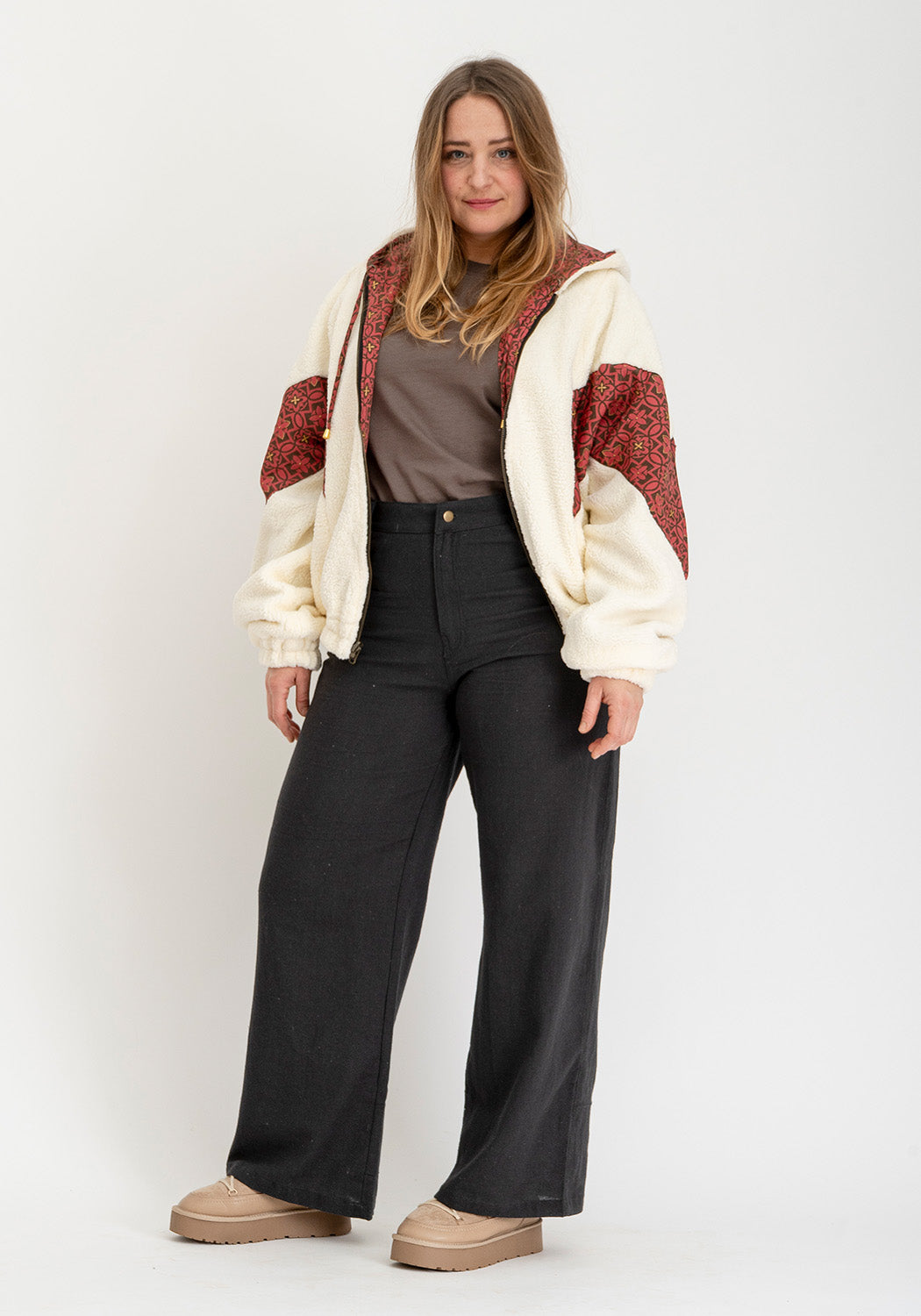 Rote Glyphen – Wende-Teddyjacke mit Kapuze (Oversize, Unisex)
