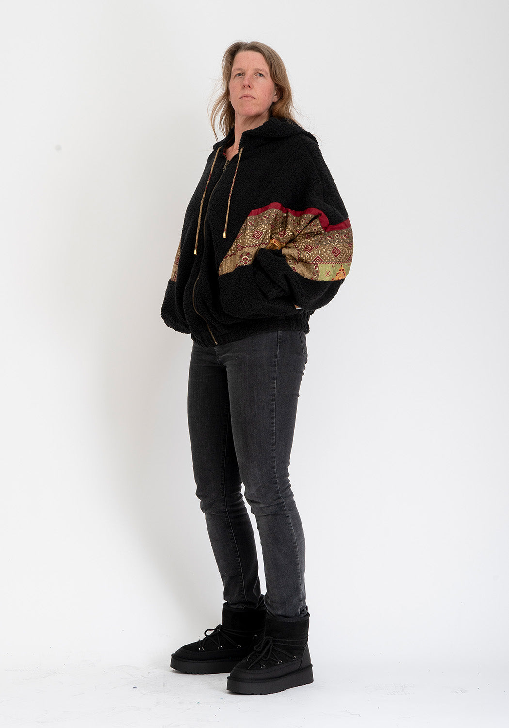Schattenhandwerk – Oversize Wendejacke aus Teddy & Sari