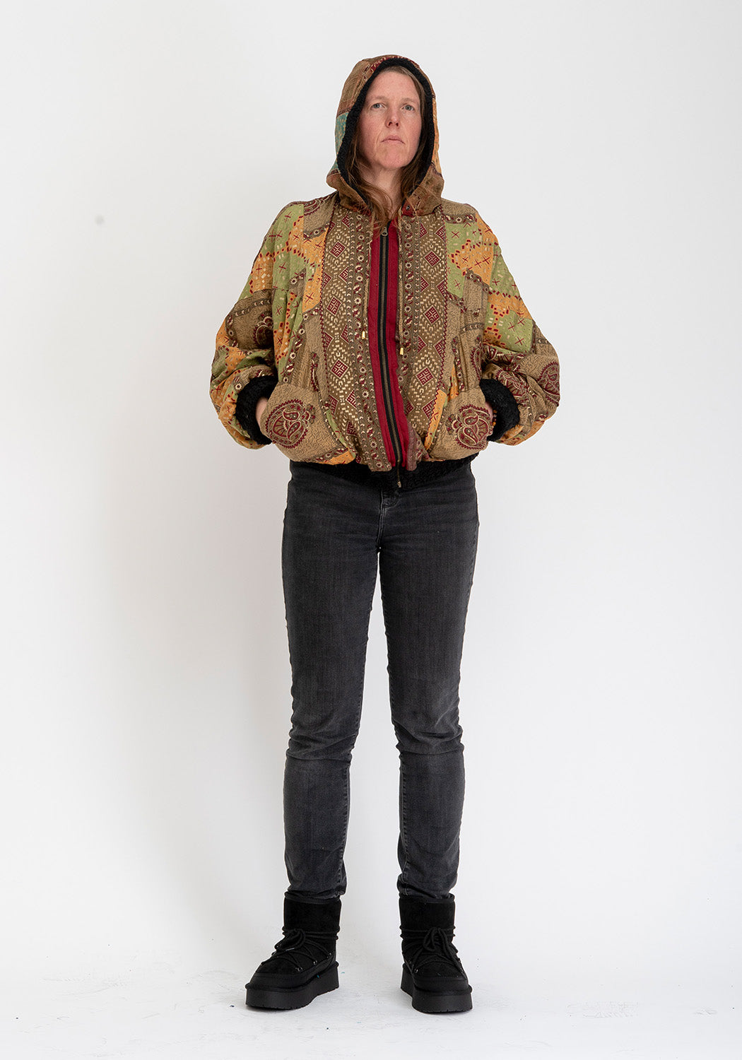 Schattenhandwerk – Oversize Wendejacke aus Teddy & Sari