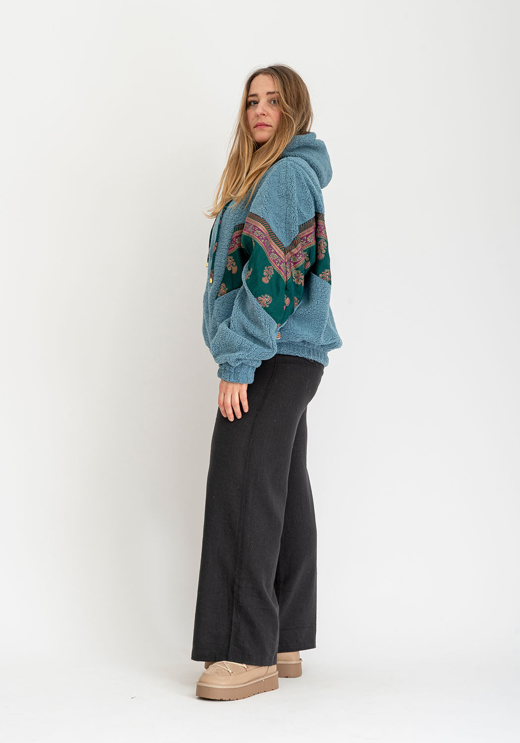 Blaue Teddy Oversize Wendejacke – Grüner Sari