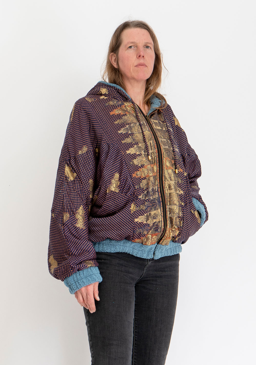 Blaue Teddy Oversize Sari-Wendejacke – Violett/Gold