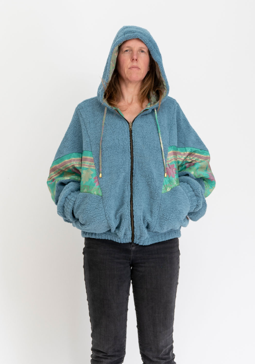 Blaue Teddy Oversize Wendejacke – Mint Floral Sari