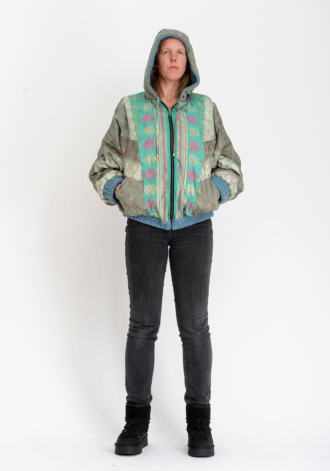 Blaue Teddy Oversize Wendejacke – Mint Floral Sari