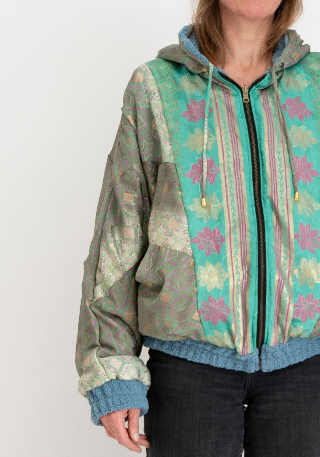 Blaue Teddy Oversize Wendejacke – Mint Floral Sari