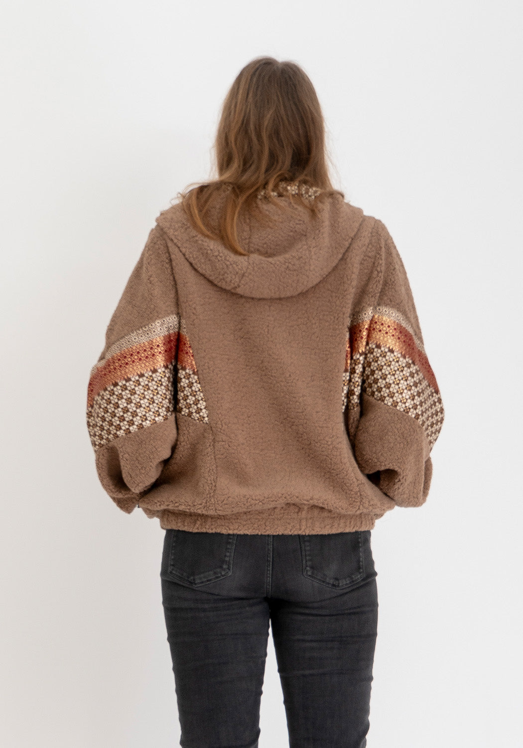 Camel Wendbare Teddyjacke mit Ausdrucksstarkem Sari