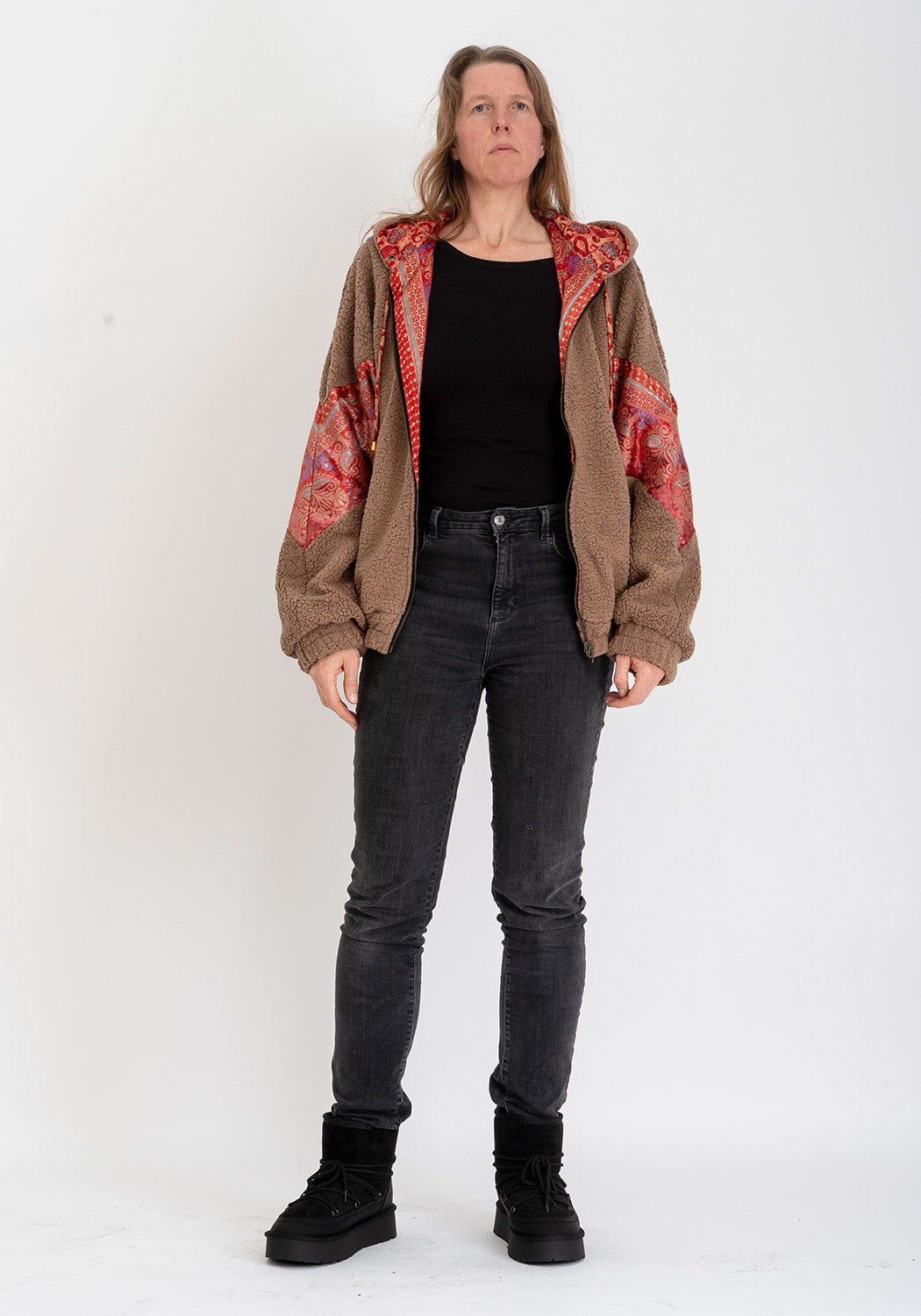 Wendbare Oversize Teddyjacke in Camel