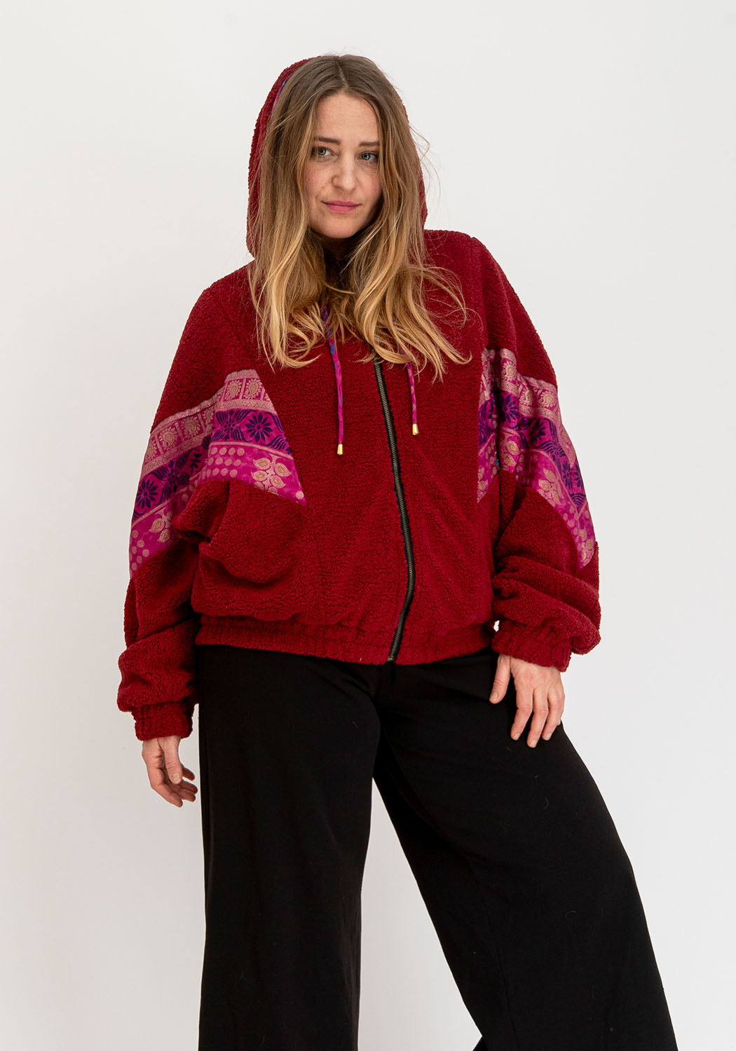 Dunkelrote Oversize Teddyjacke im Wendestil