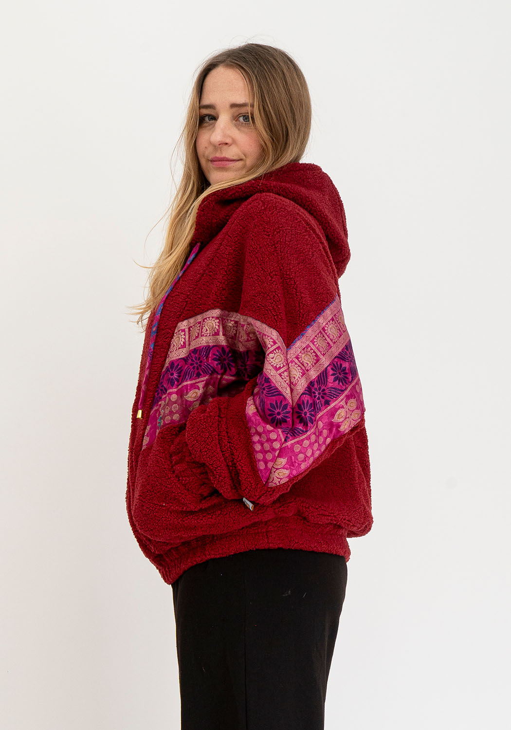 Dunkelrote Oversize Teddyjacke im Wendestil