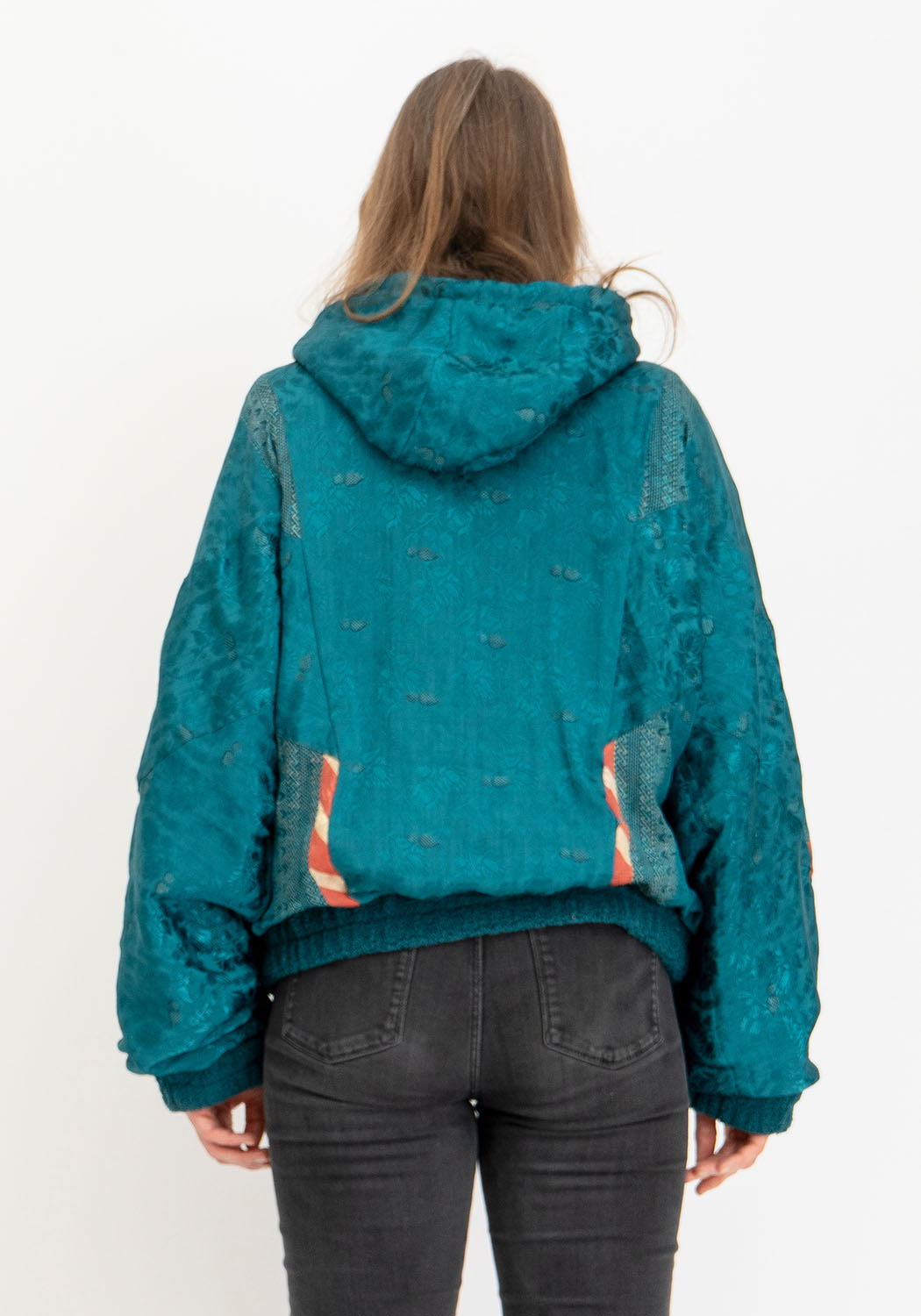 Teddyjacke in Petrol mit Kapuze und Wendbarer Sari-Seite