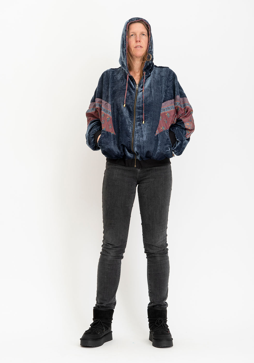Urban inspirierte graue Samt Wendejacke
