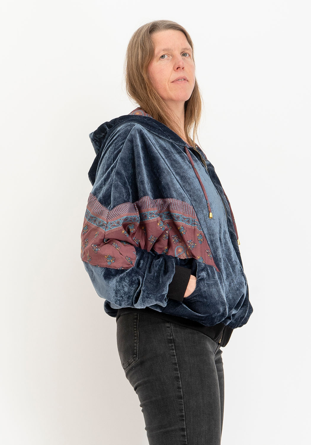 Urban inspirierte graue Samt Wendejacke