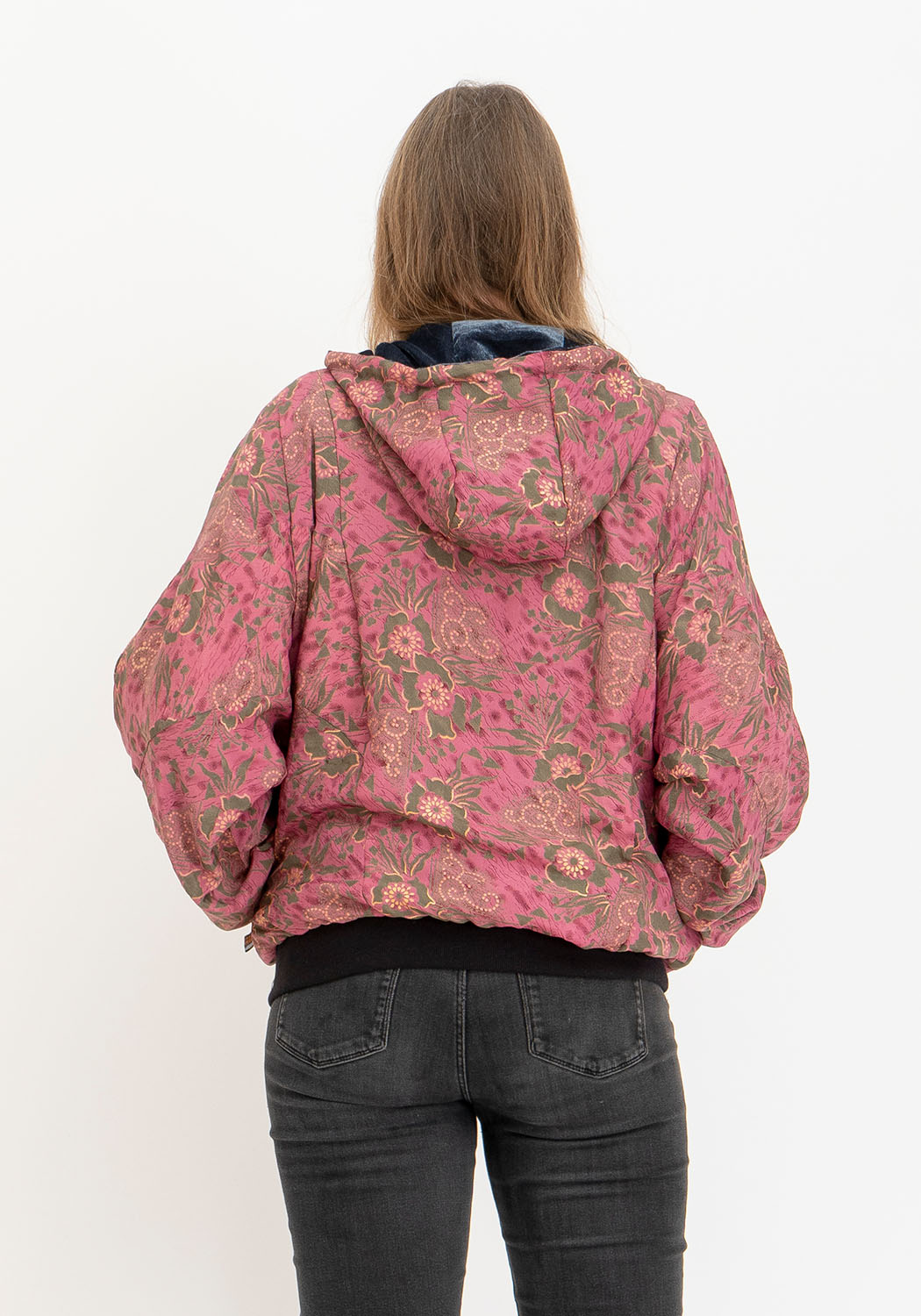 Lässige graue Samtjacke mit Sari-Rückseite