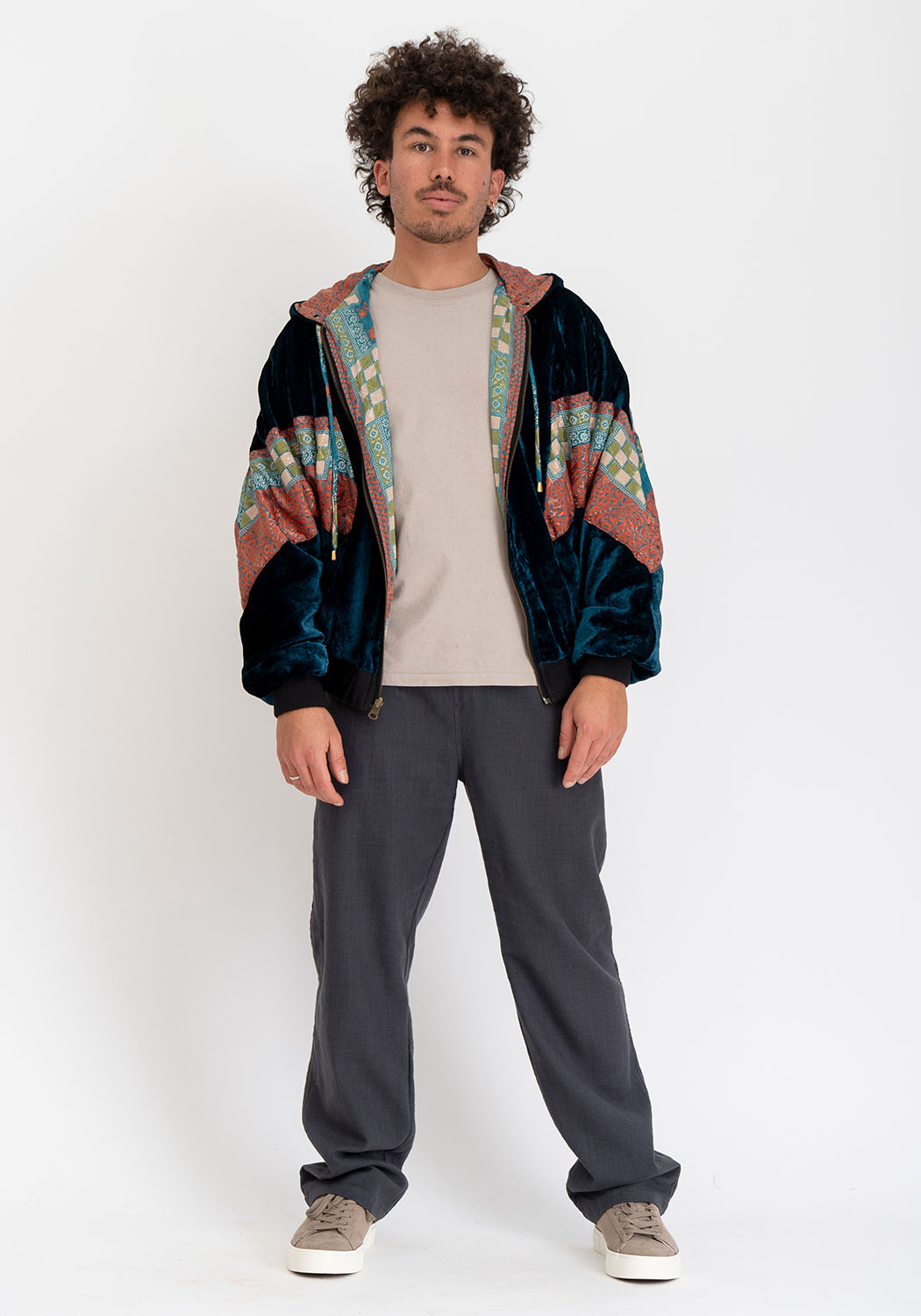 Samtjacke petrol wendbar – Türkis-Patchwork-Sari