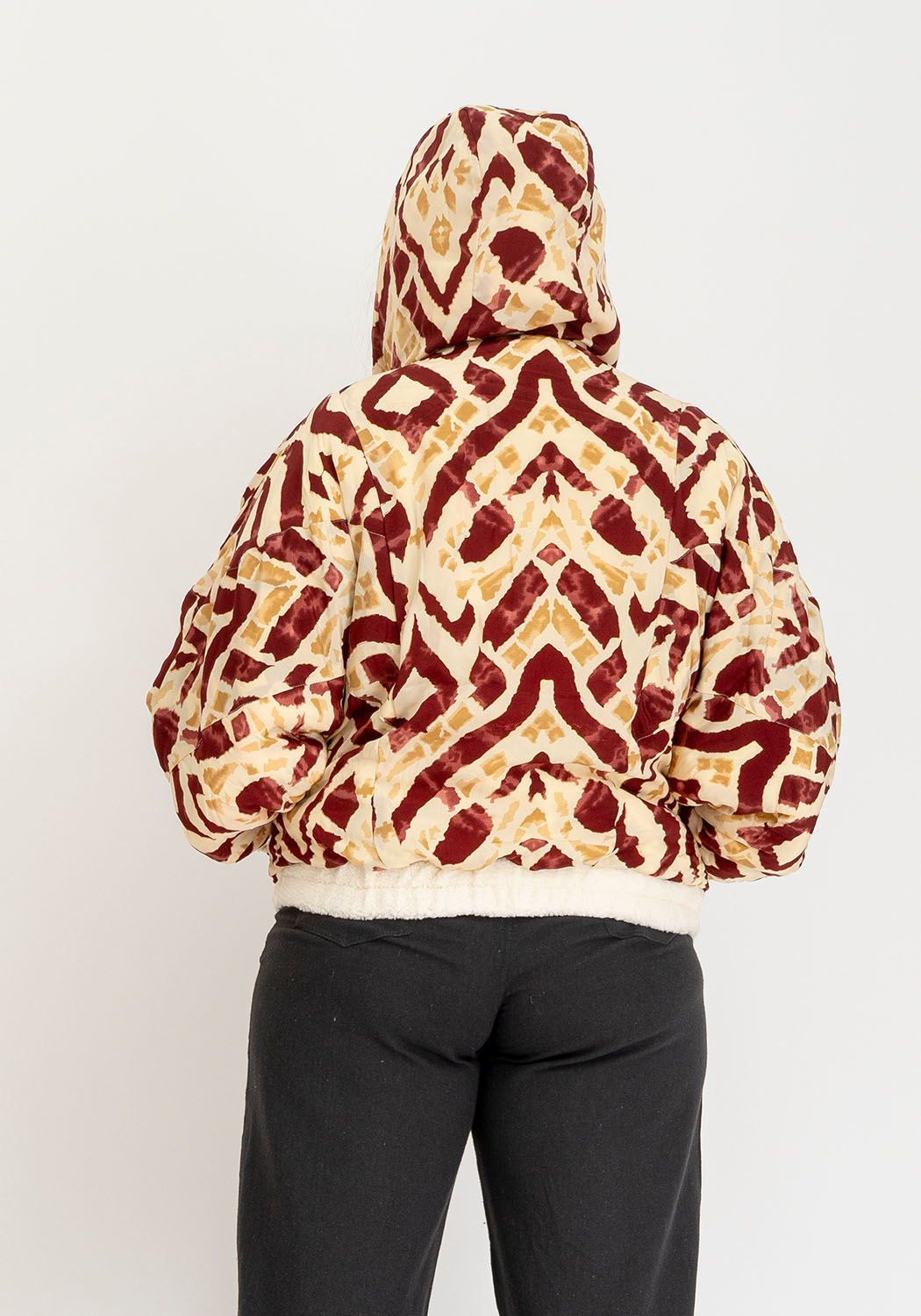 Beige Oversize Teddyjacke mit Kapuze und Ikat Rot Print
