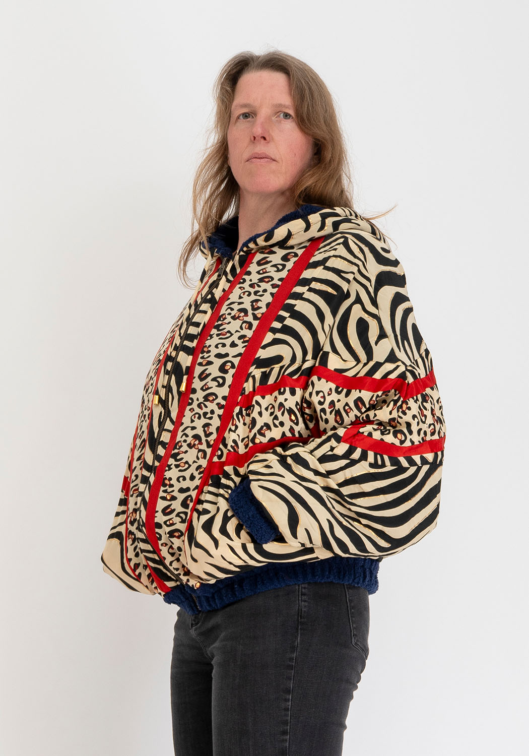 Dunkelblaue Teddyjacke mit Kapuze, wendbar Zebra Print