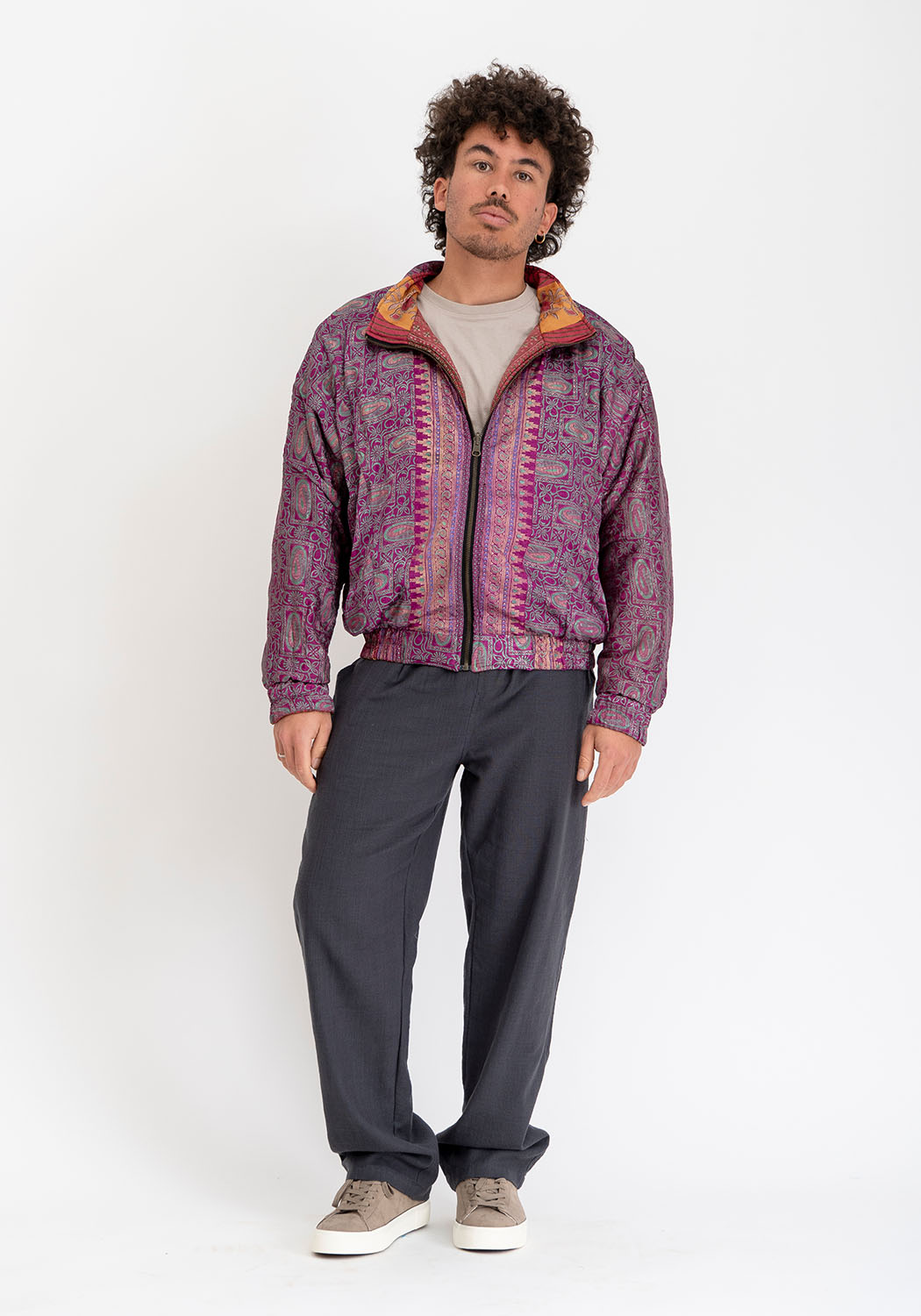 Wende-Sari-Bomberjacke – Ziegelrot mit Labyrinthmuster &amp; Pflaumen-Paisley