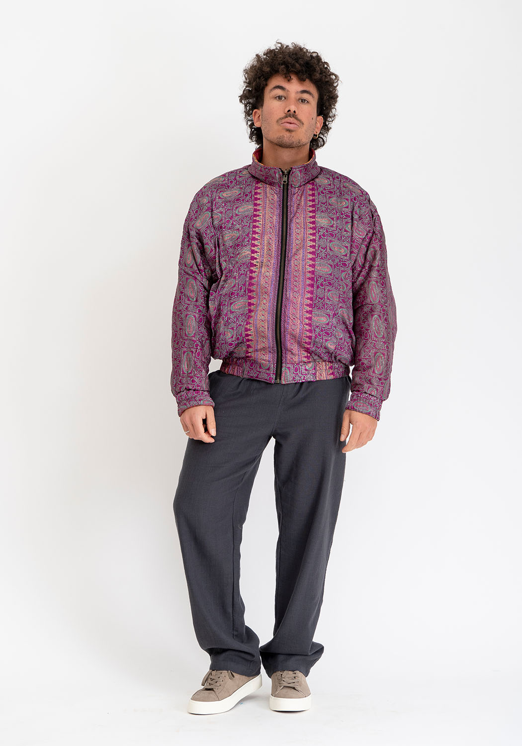 Wende-Sari-Bomberjacke – Ziegelrot mit Labyrinthmuster &amp; Pflaumen-Paisley