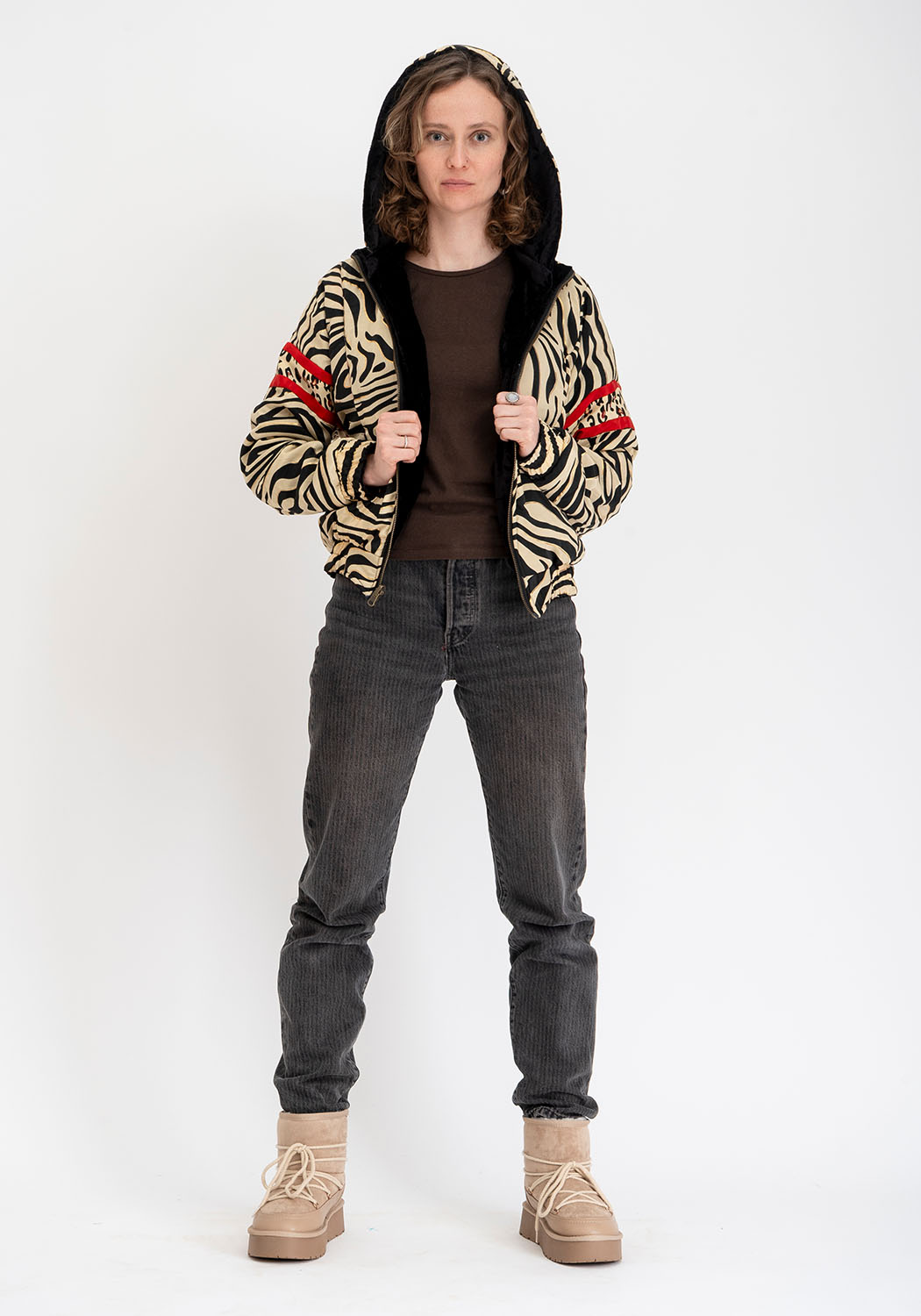 Wendbare Cropped Winterjacke mit Zebra- und Leopardenmuster
