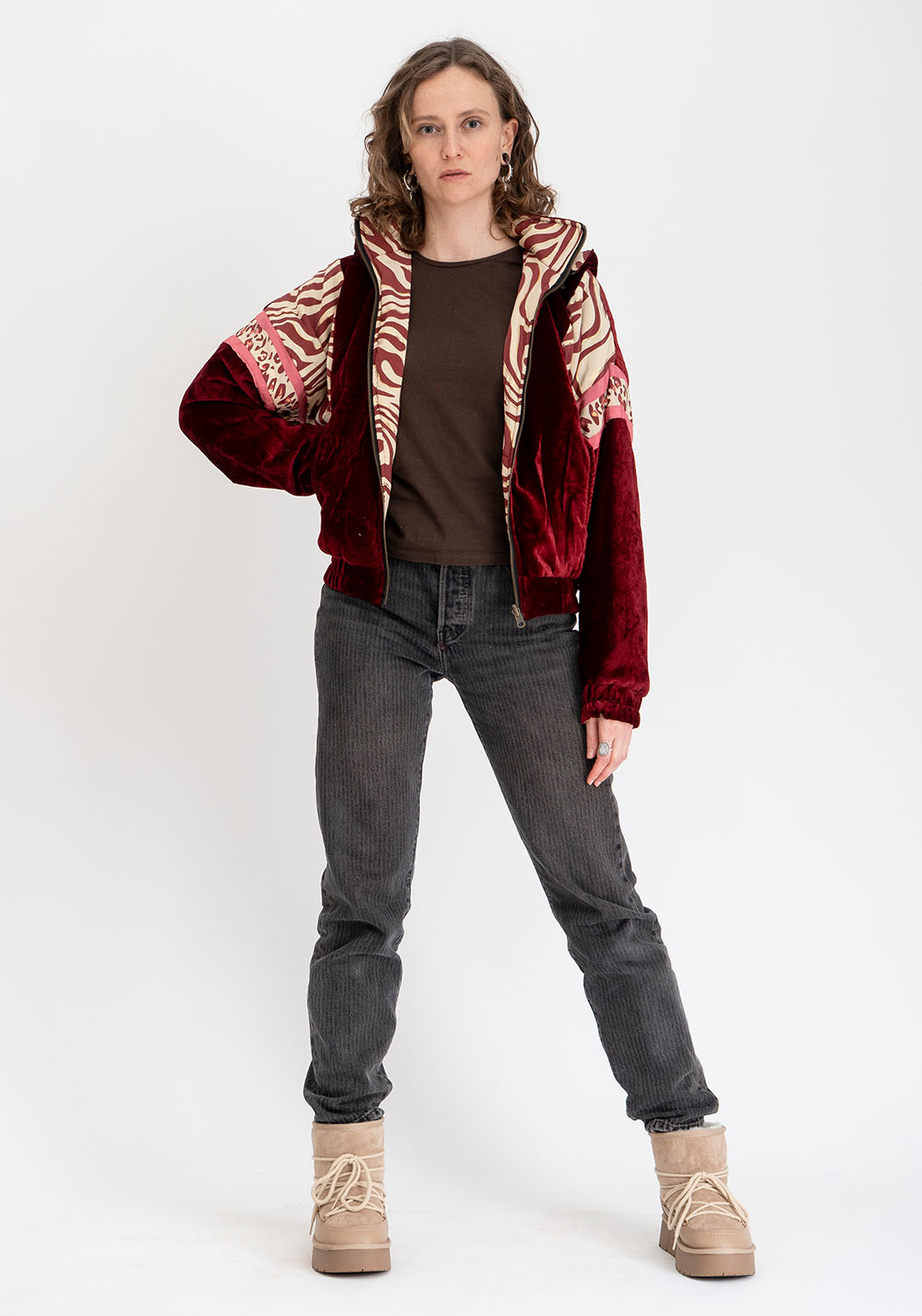 Wendbare Cropped Winterjacke mit Animal Print in Dunkelrot