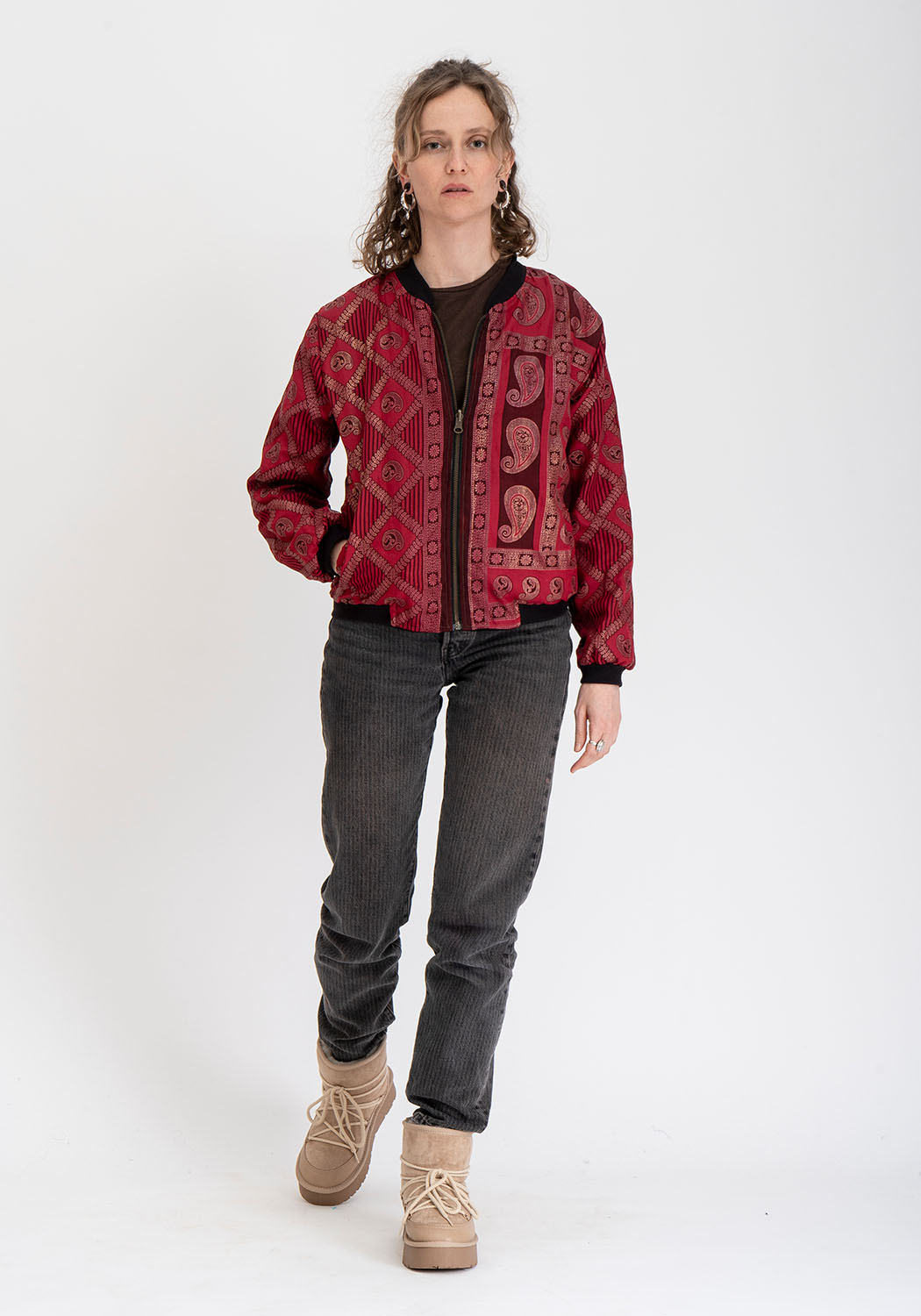Wendbare 90s Bomberjacke in Petrol und Schwarz mit Vintage-Sari-Patch