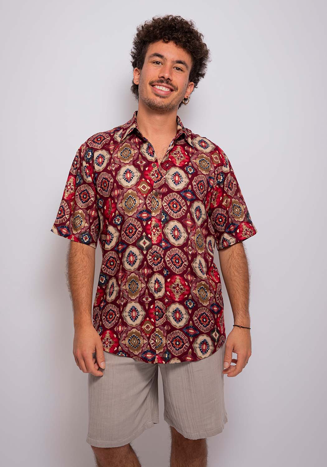 Viskosehemd mit Mandala-Print in Goldrot