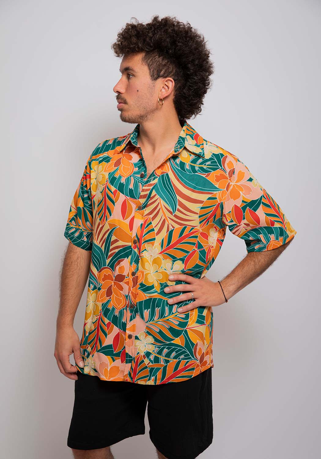Viskose-Hemd mit tropischem Multicolor-Print