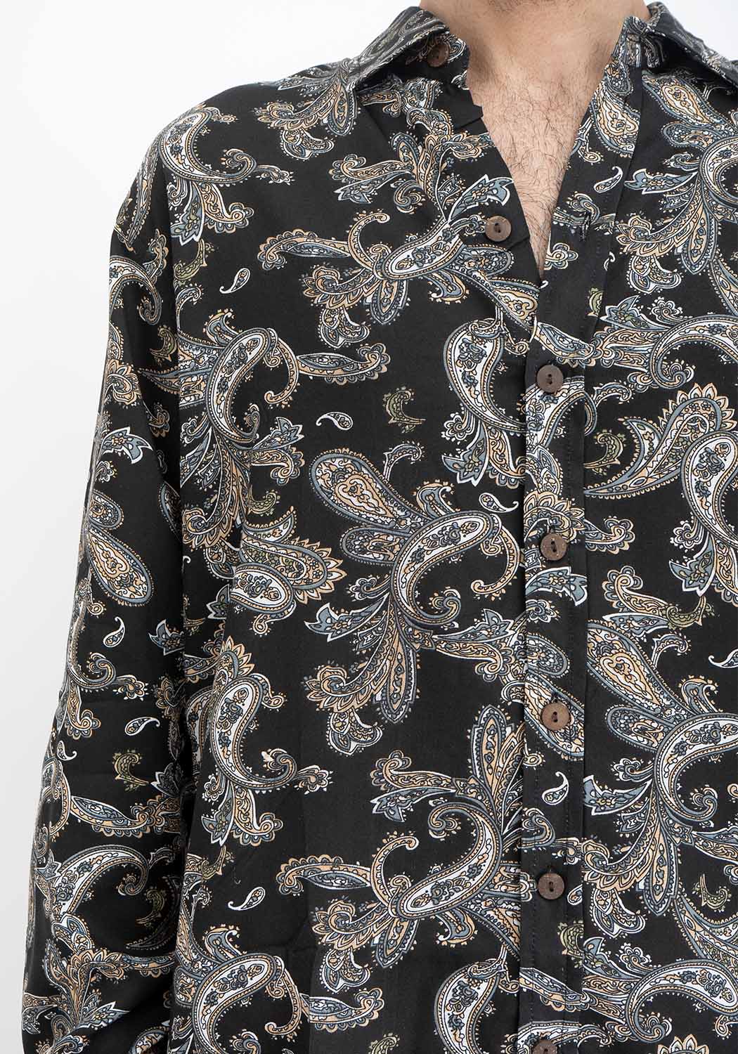 Langarmhemd aus Viskose mit Paisley-Muster in Schwarz