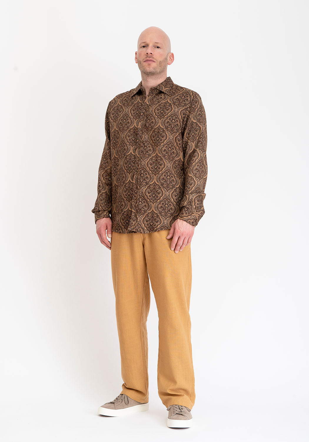 Vintage Langarmhemd aus mitteldicker Viskose mit orientalischem Muster