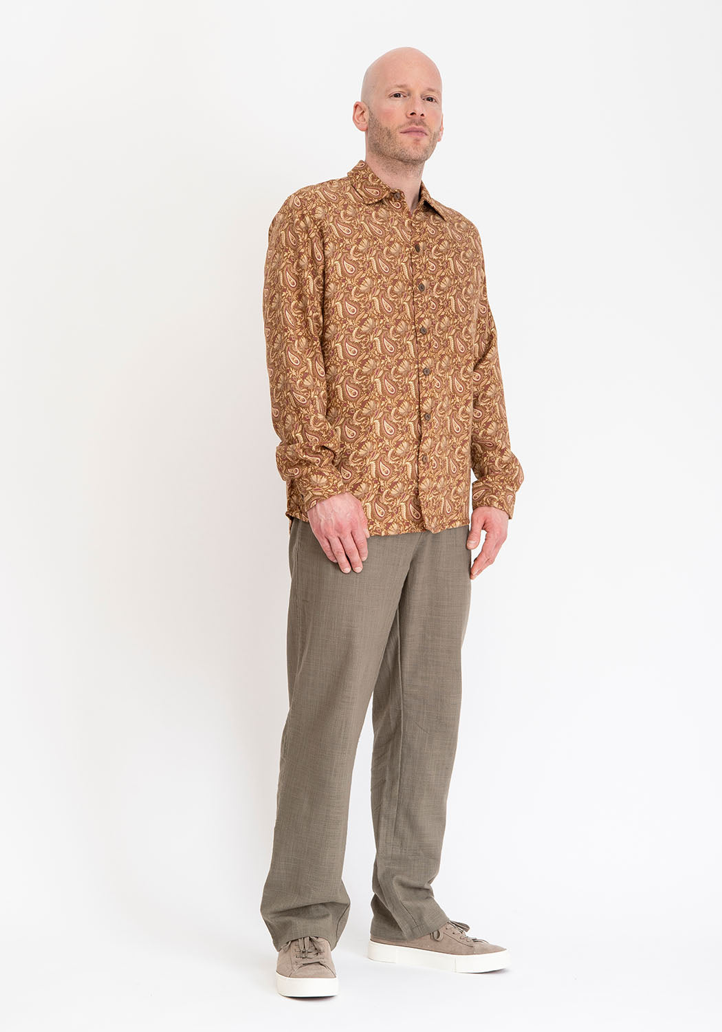 Boho Langarmhemd aus mitteldicker Viskose mit Paisleymuster