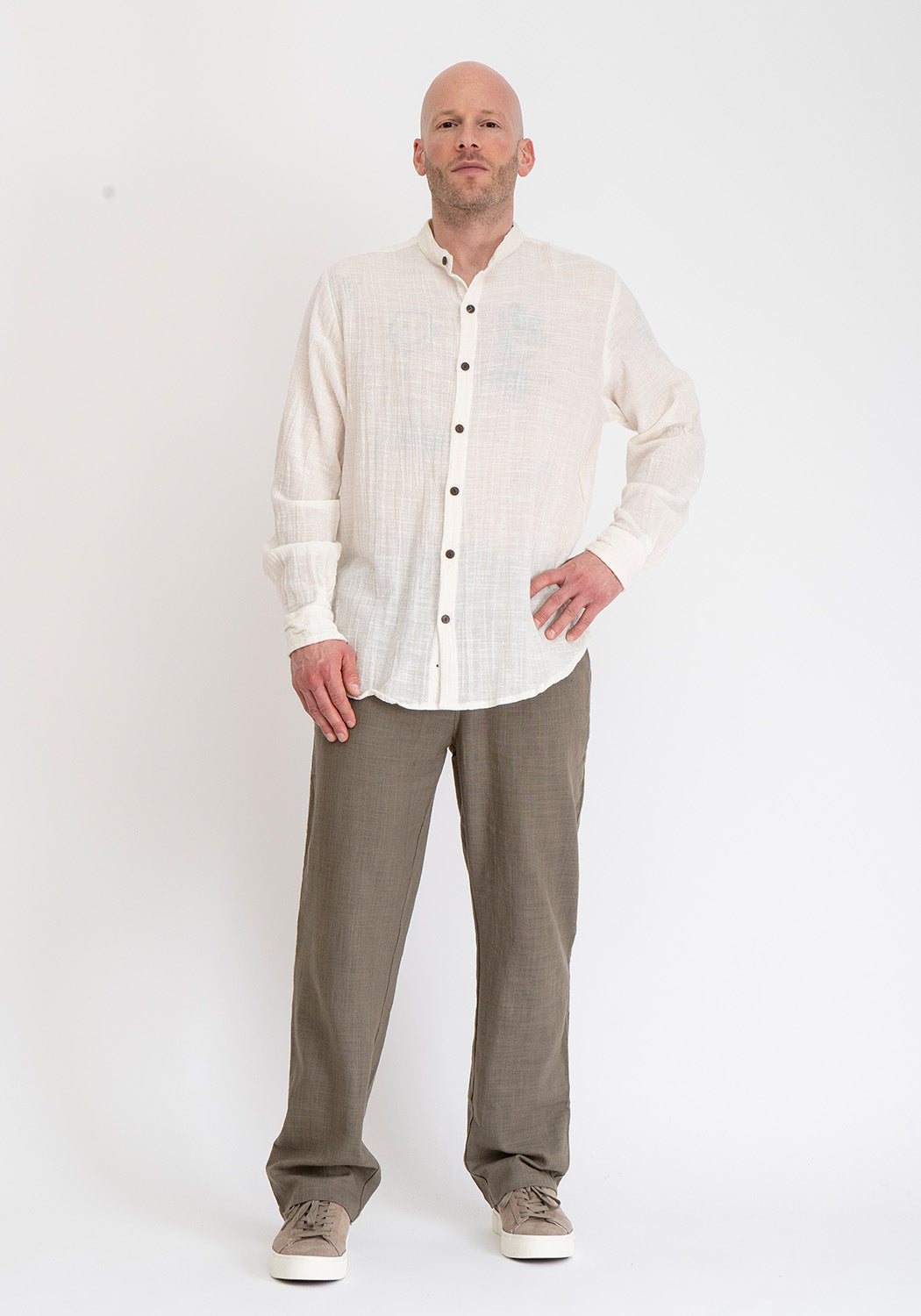 Hemd mit Stehkragen in Off-White