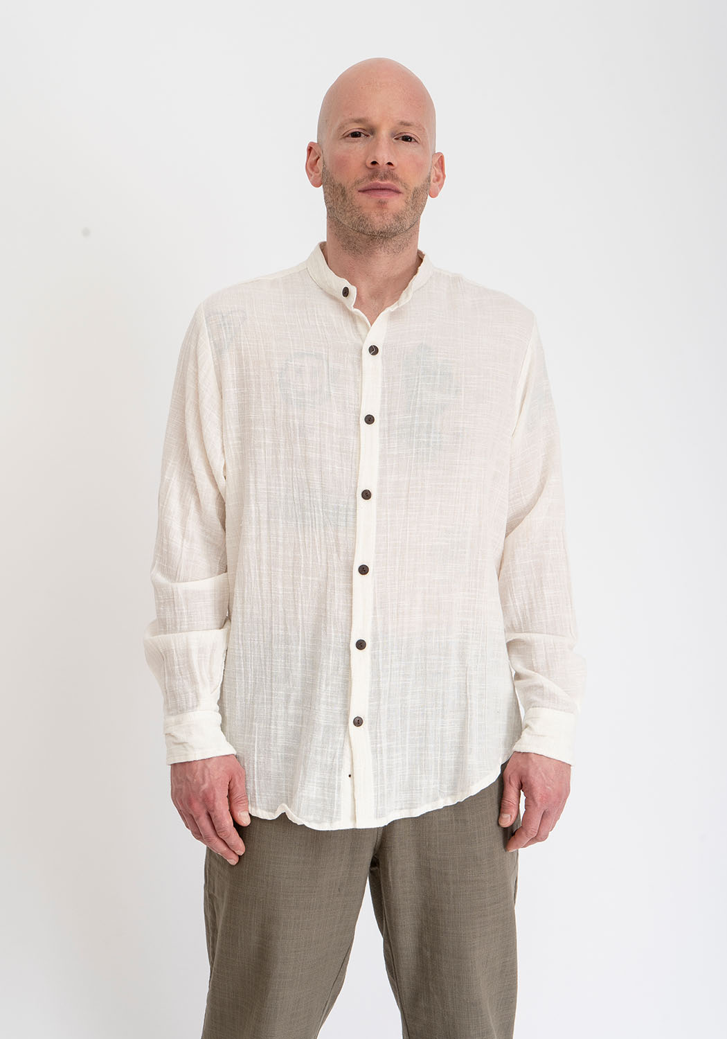 Hemd mit Stehkragen in Off-White