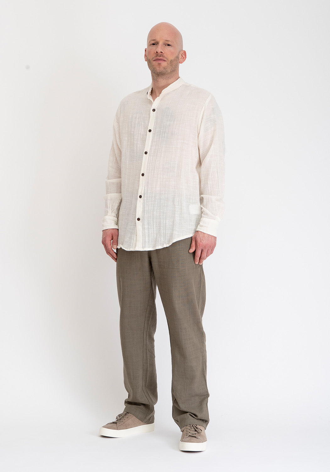 Hemd mit Stehkragen in Off-White